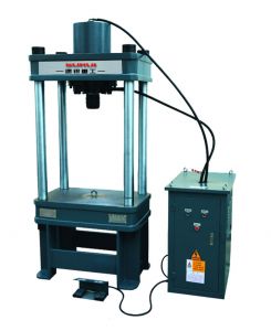 四柱二梁(liang)液壓機（汽(qi)保液壓機(ji)）